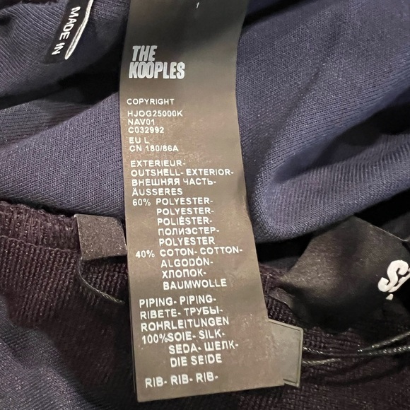 THE KOOPLES Navy blue joggers Large soldout
Technical material Elastic waist NWT - Picture 14 of 15